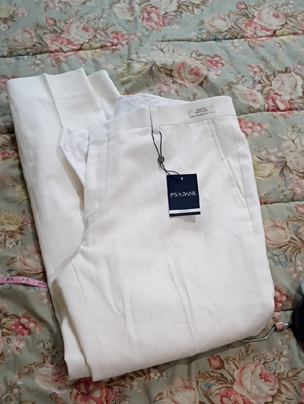 Jos. A. Bank White Men's Dress Pants - Classic Tailored Look